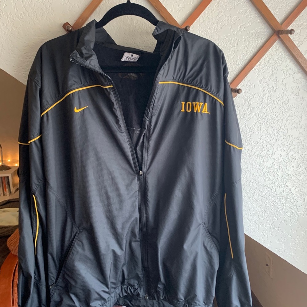 Nike Iowa Hawkeyes Dri-Fit Zip-up Windbreaker